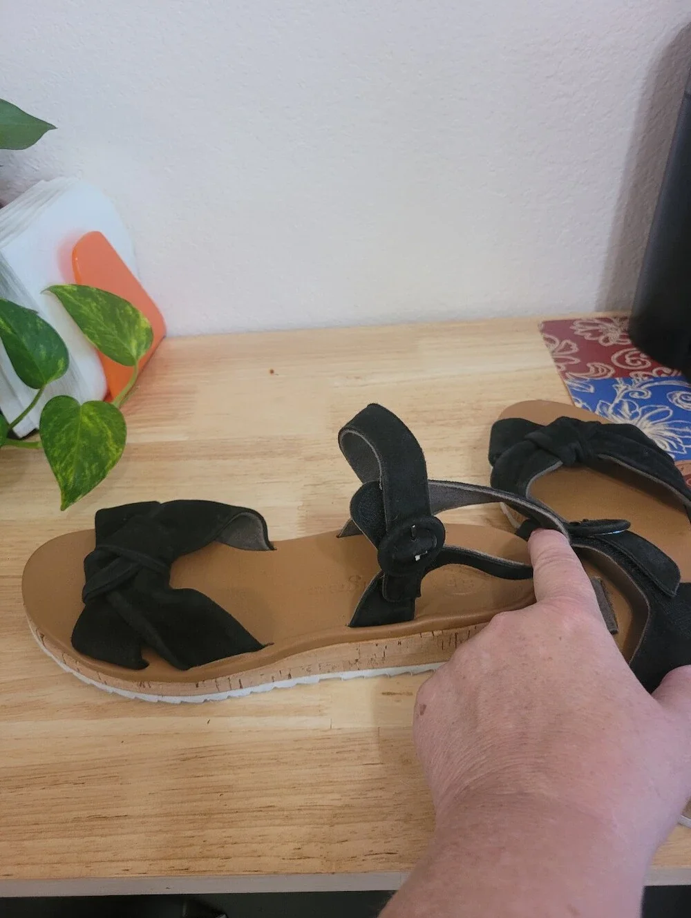 New Paul Green Black Suede Trento Ankle Strap Platform Sandals Size 8.5